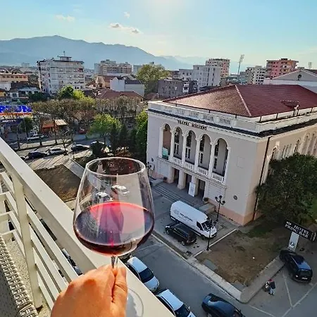 Aria Con Vista Sul Teatro Migjeni Shkodër